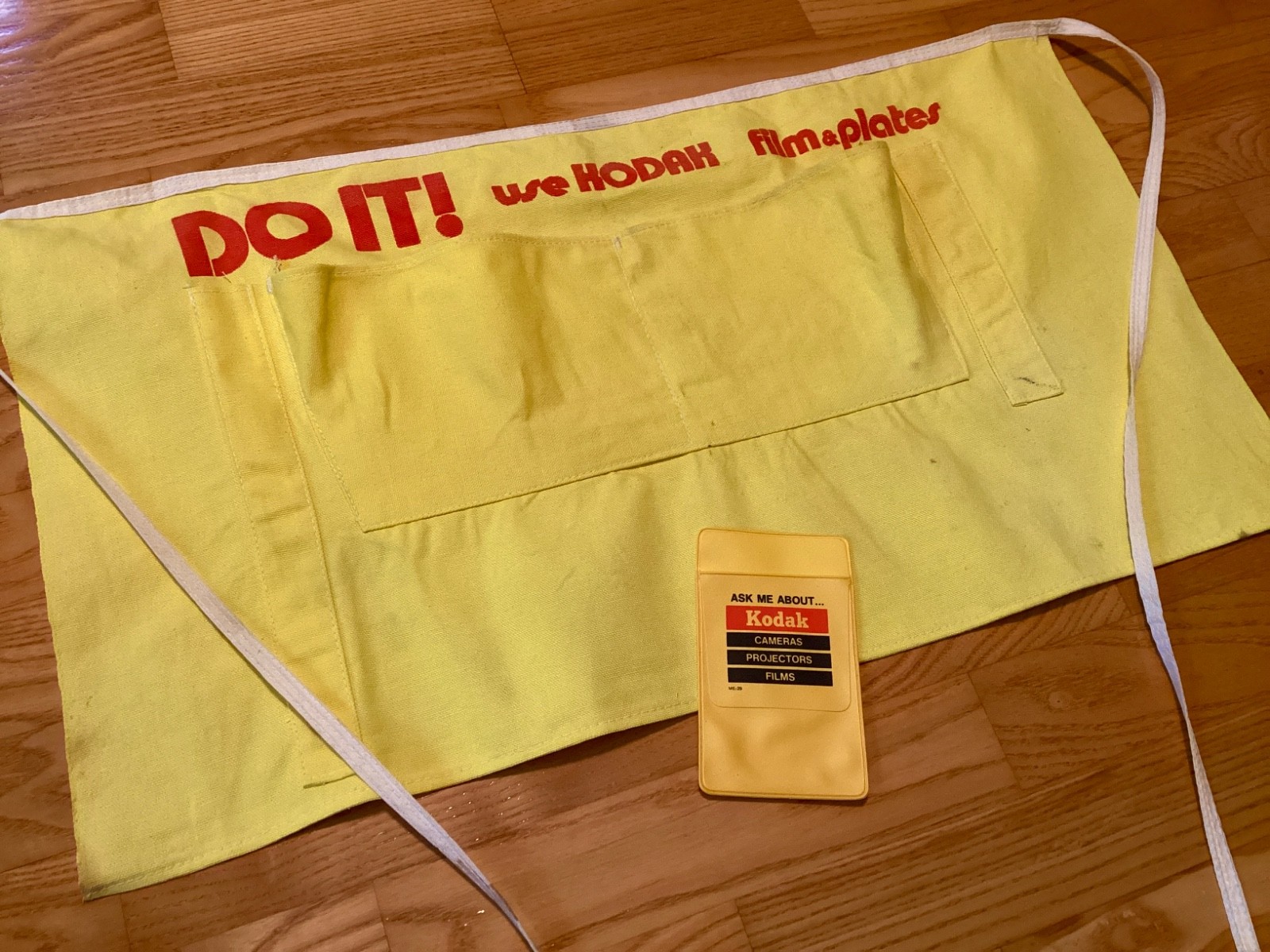 Vintage 80s Kodak Film DO IT! Film Plates Darkroom Apron & Pocket Protector