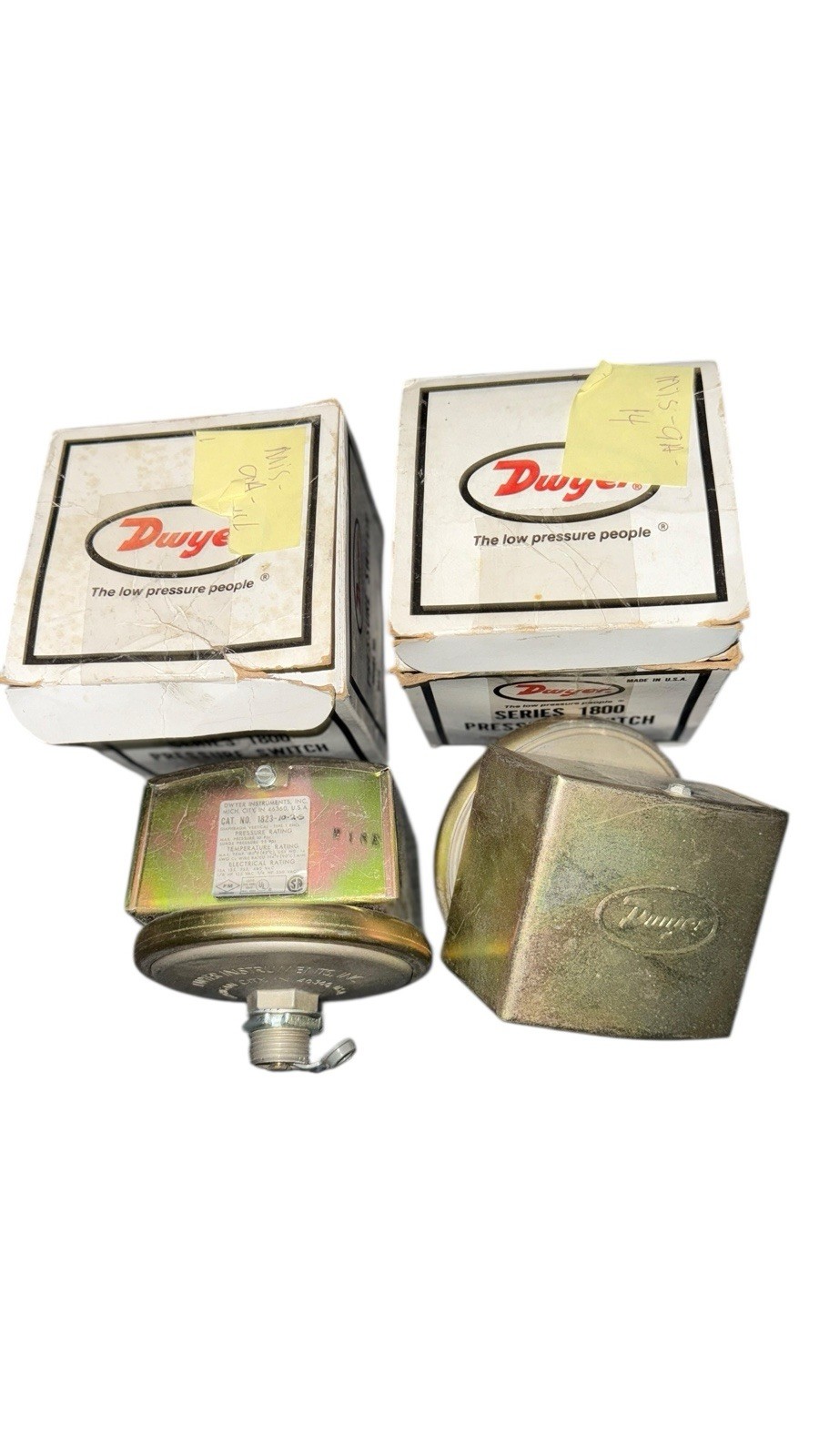 LOT OF 2 NEW: DWYER SERIES 1800 PRESSURE SWITCH 1823-10-2 NIB