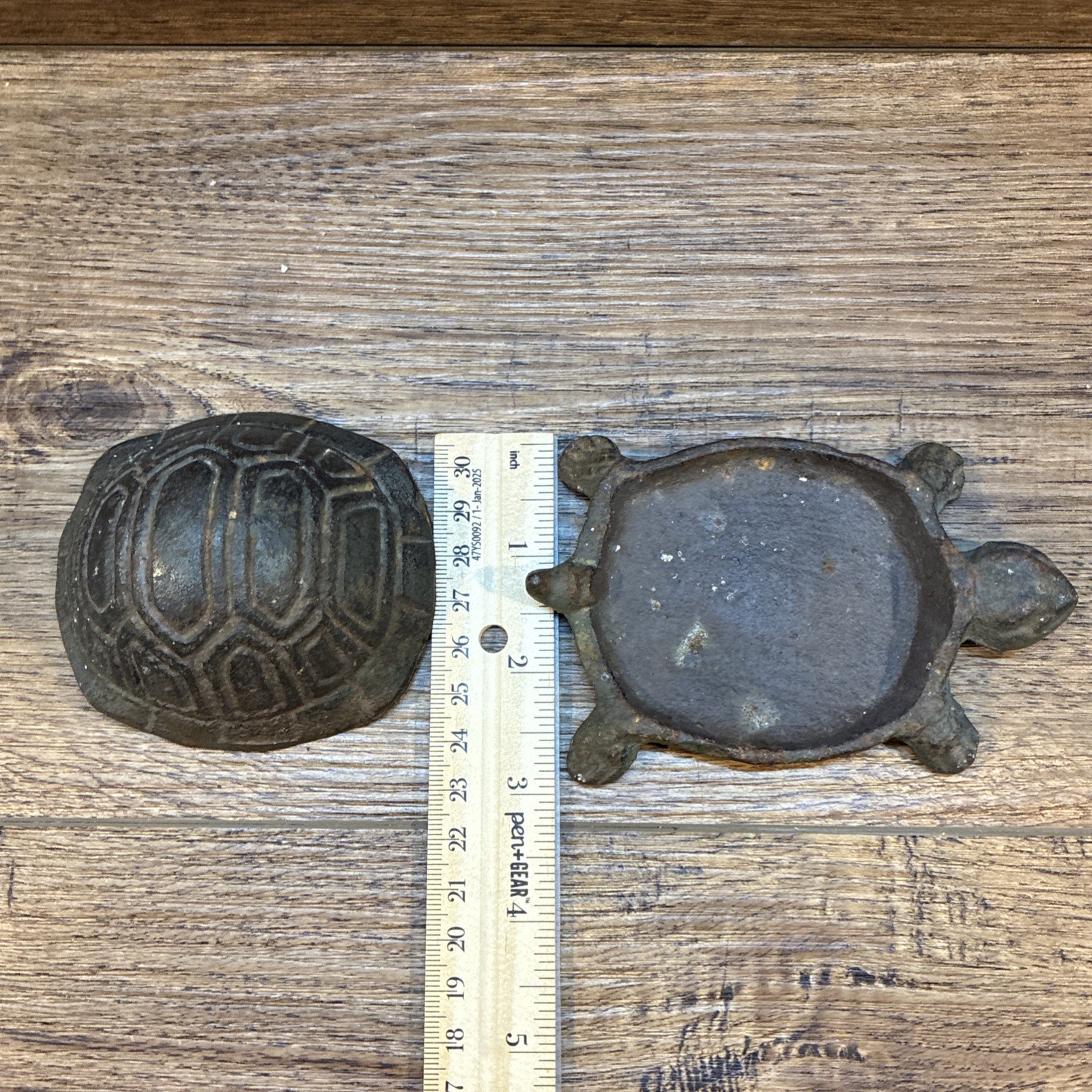 Turtle Hide A Key Box Hideaway Rustic Cast Iron Garden Decor Figure Tortoise