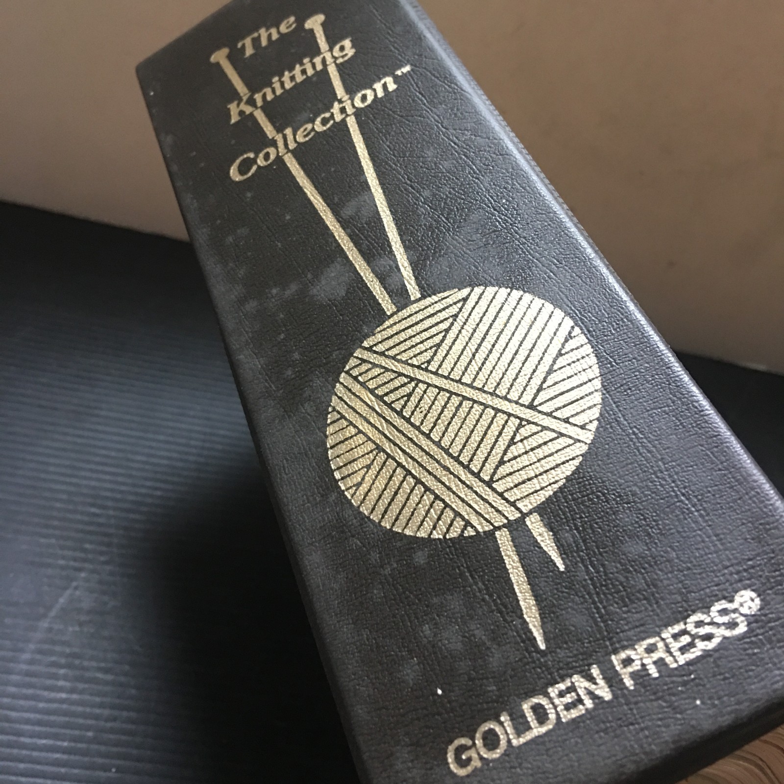 Vintage Golden Press The Knitting Collection Instruction Card Index Binder 2