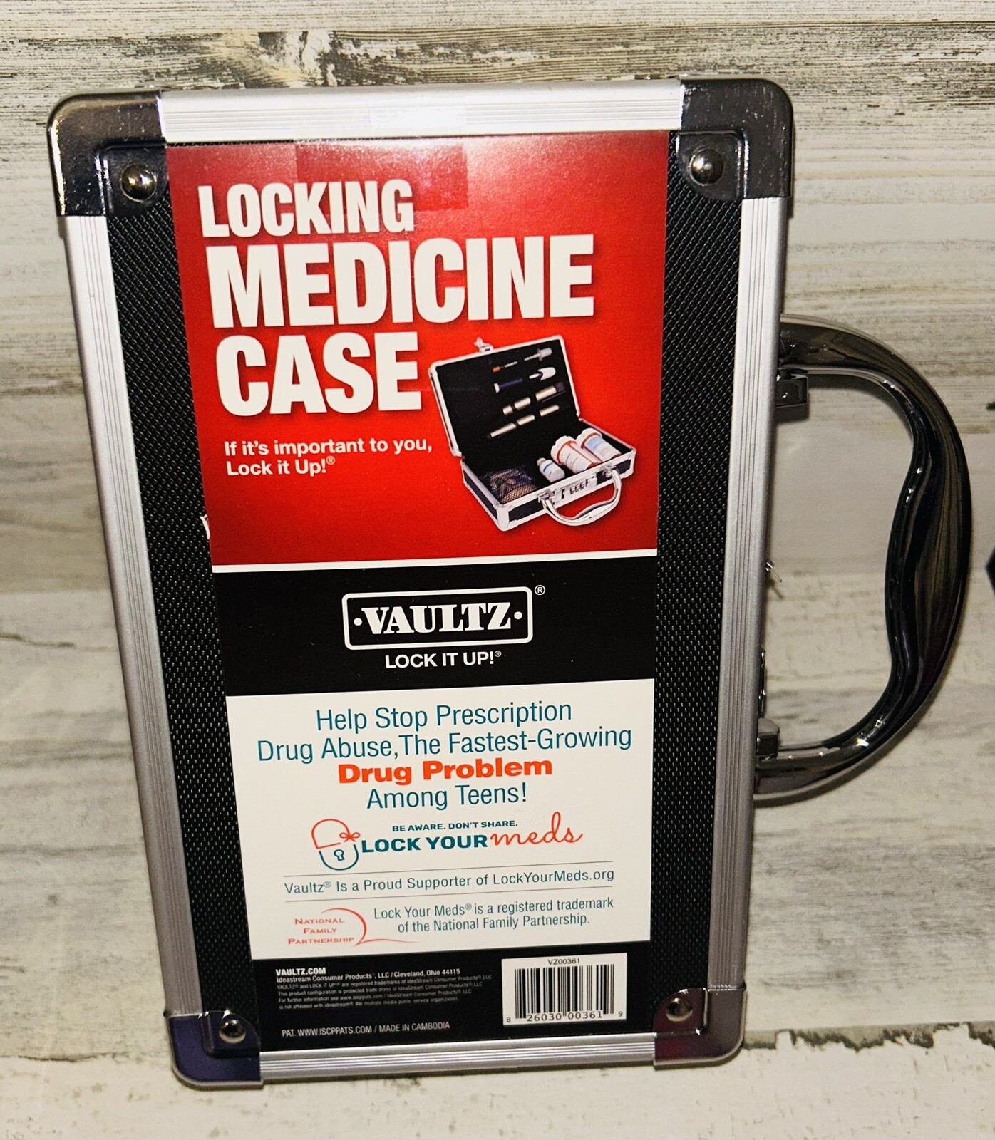 Locking Medicine Case Vaultz NEW Sealed 8.25 x 5 x 2.75 Combination Lock