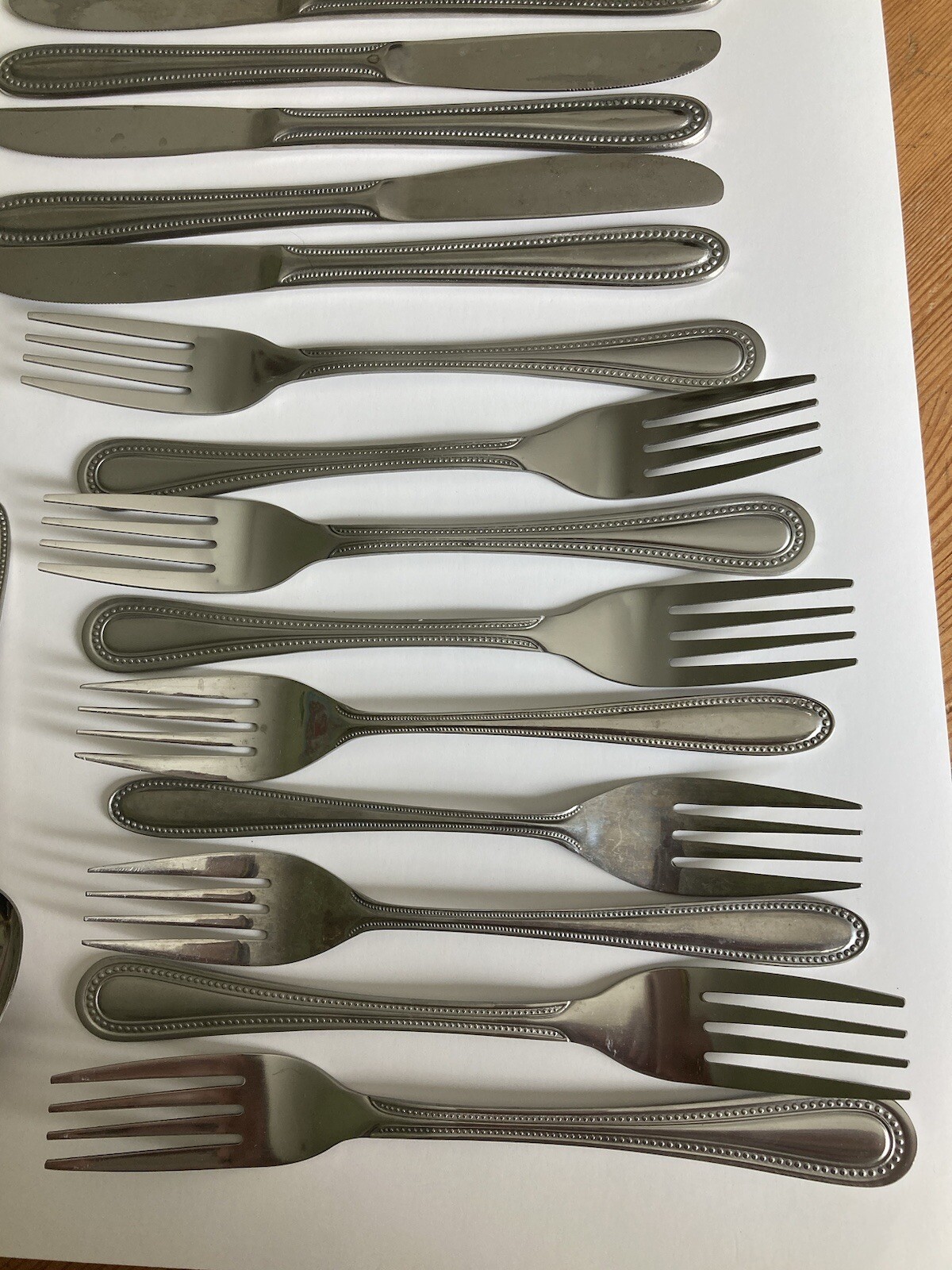 26 Piece “UPDATE” Pattern International Stainless Beaded Heavy Flatware Plus