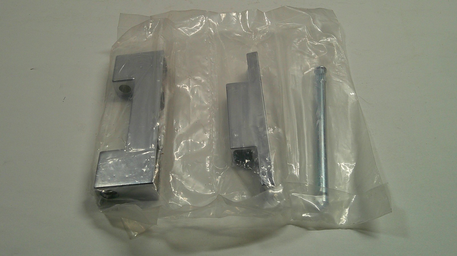 Metro P# RPC14-119 Door Hinge Asbly