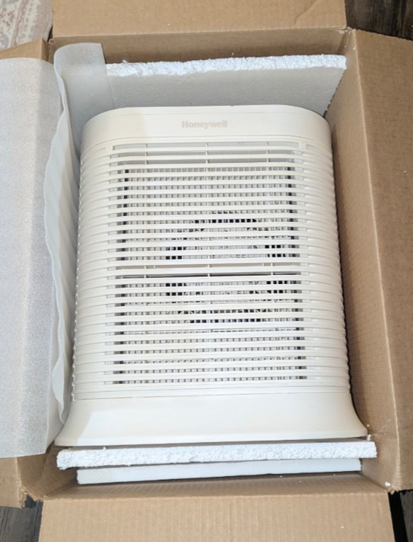 Honeywell Air Purifier White Timer Turbo Push Button Control