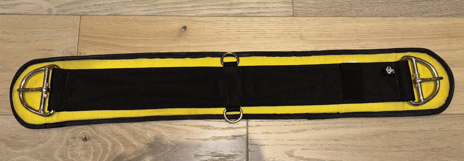30” Triple E Yellow Felt Back Western Cinch