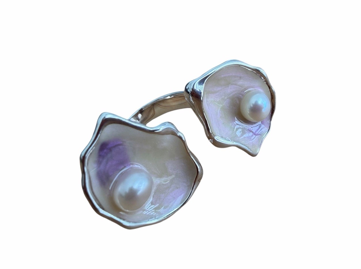 Dominique Giordano Oyster Ring