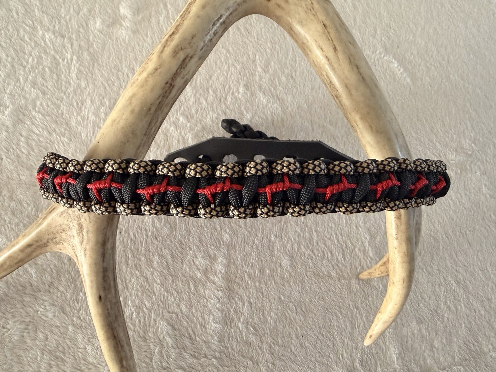 Tan Camo, Black And Red Barbwire Stitch Bow Wrist Sling
