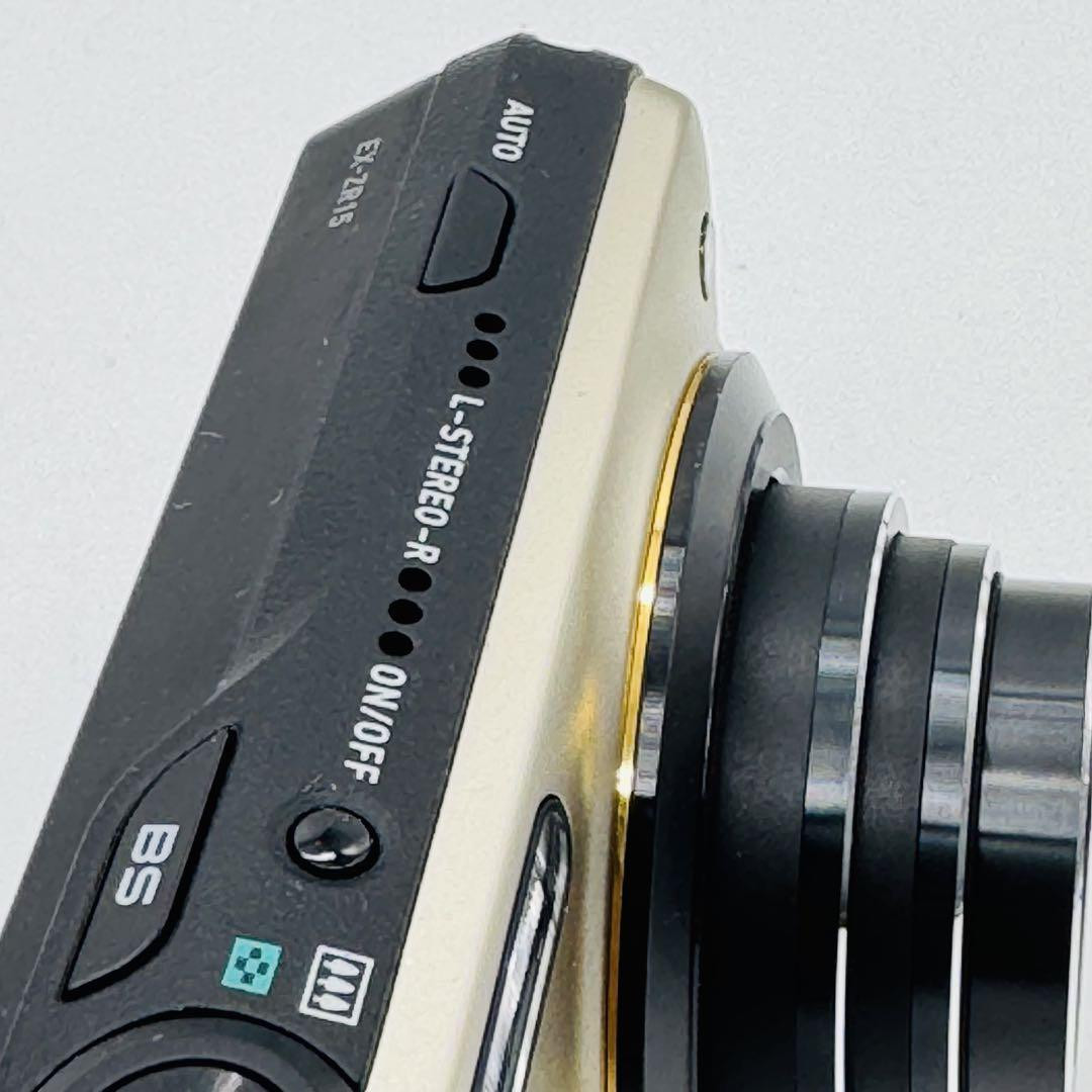 CASIO EXILIM EX-ZR15 Digital Camera