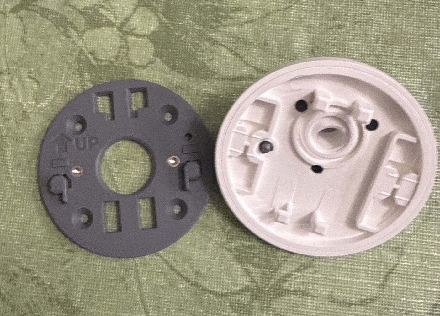 OEM Ring Stick Up Camera Mount W/ Back Plate/Screws Anchor Wall Mount Down Angle