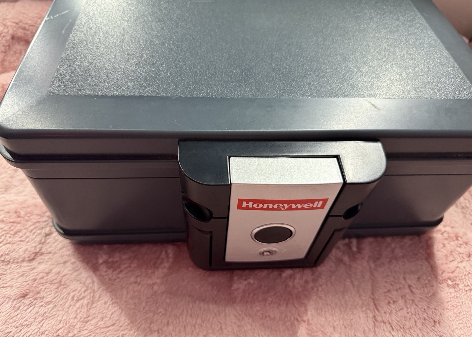 Honeywell 1102 Small Fire Resistant Safe 30 Min UL Key Lock, Gray