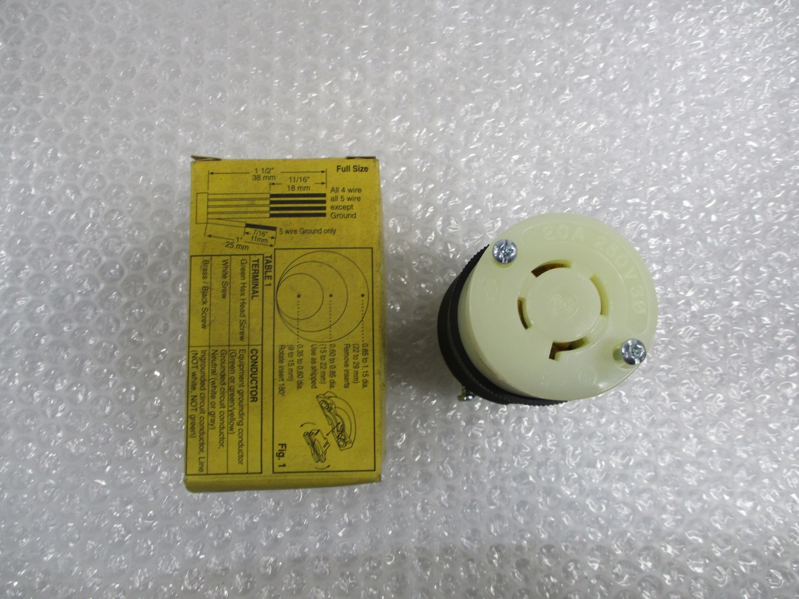 HUBBELL HBL2423 TWIST-LOCK PLUG NSMP