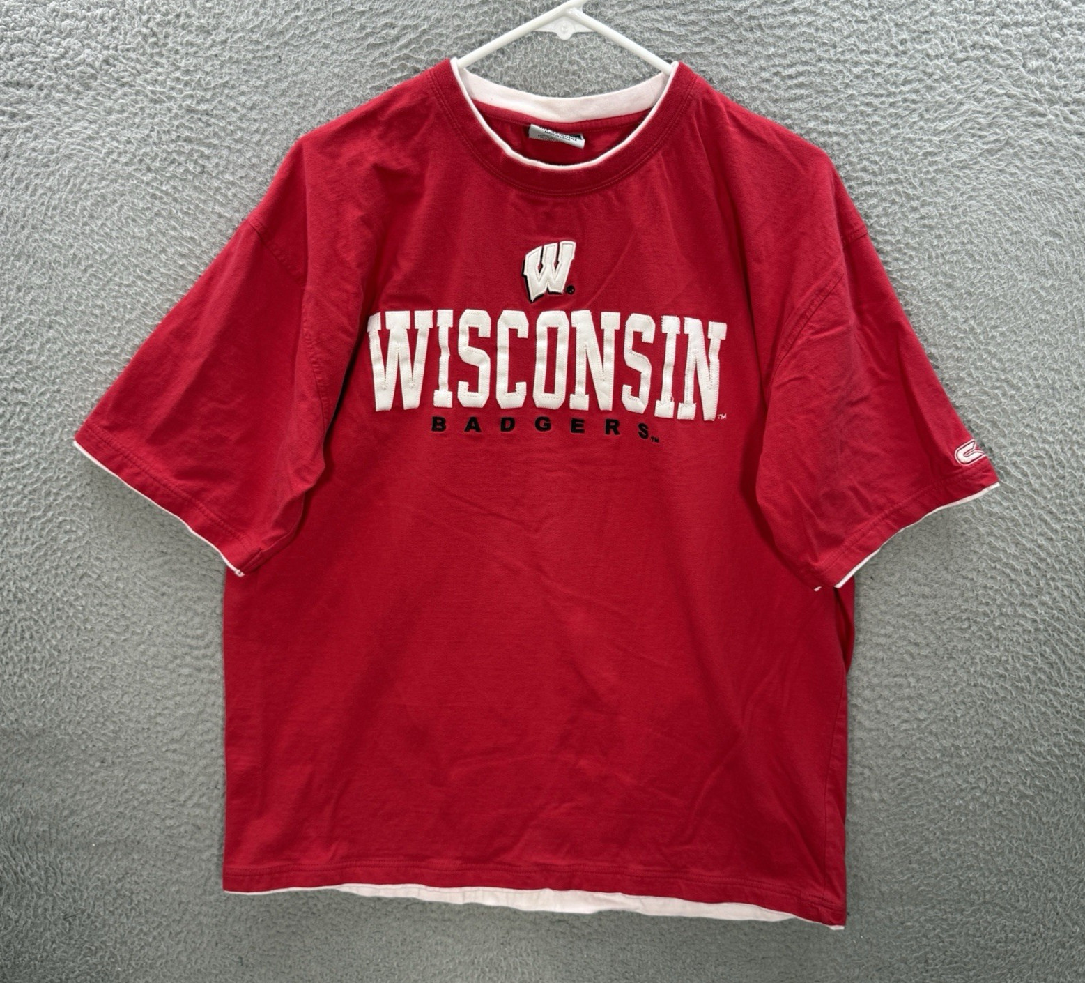 Vintage Wisconsin Badgers Shirt Adult XL Red Crewneck NCAA Embroidered Y2K