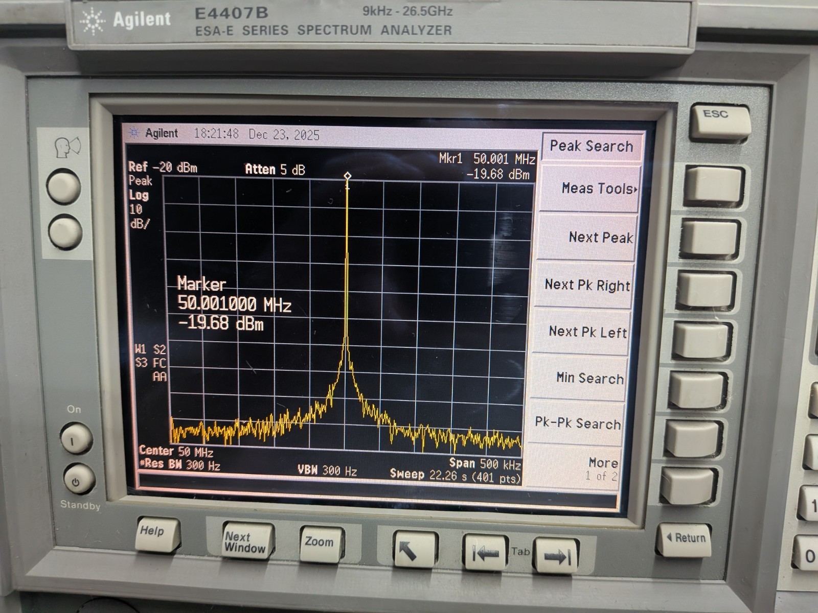 👍Agilent HP Keysight E4407B Spectrum Analyzer 26.9 GHz Loaded Opts! Cal+DATA👍