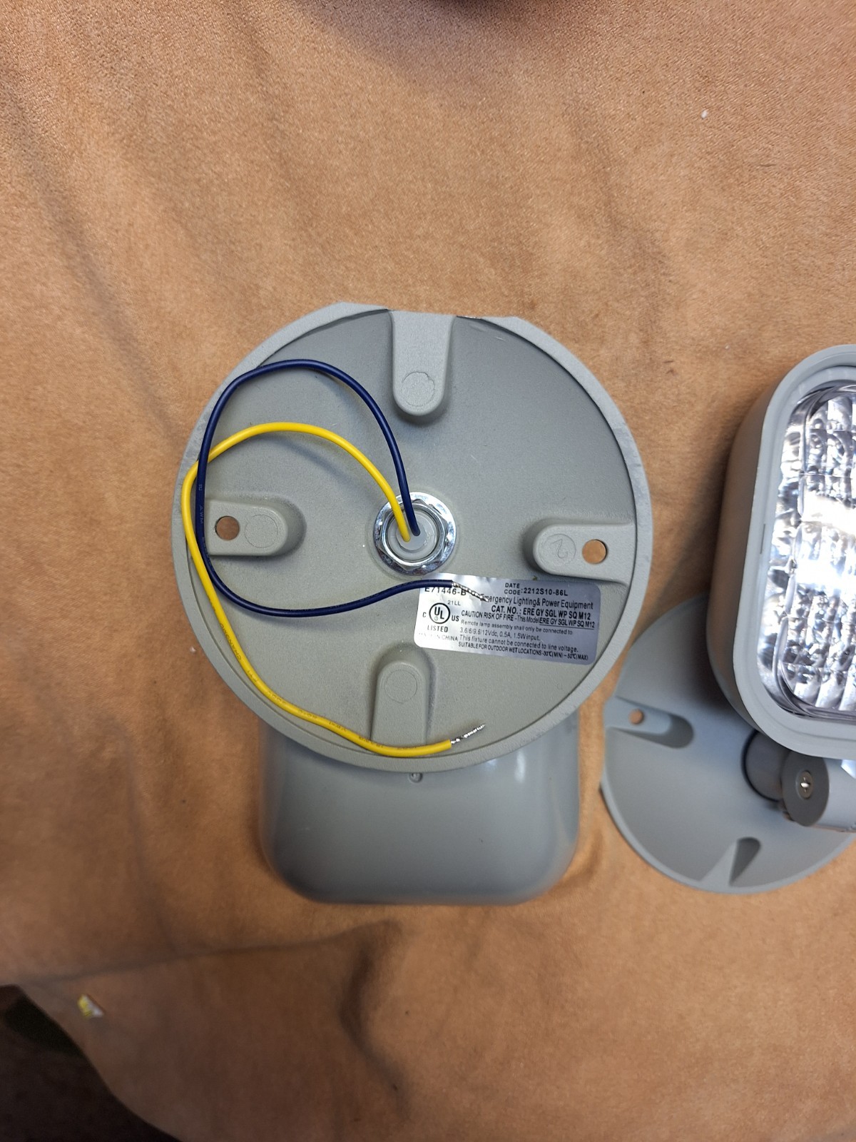 2 EA-Exitronix NSB MLED1-G-WP Other Lighting Fixtures/Trim/12V 1.5W READ BELOW