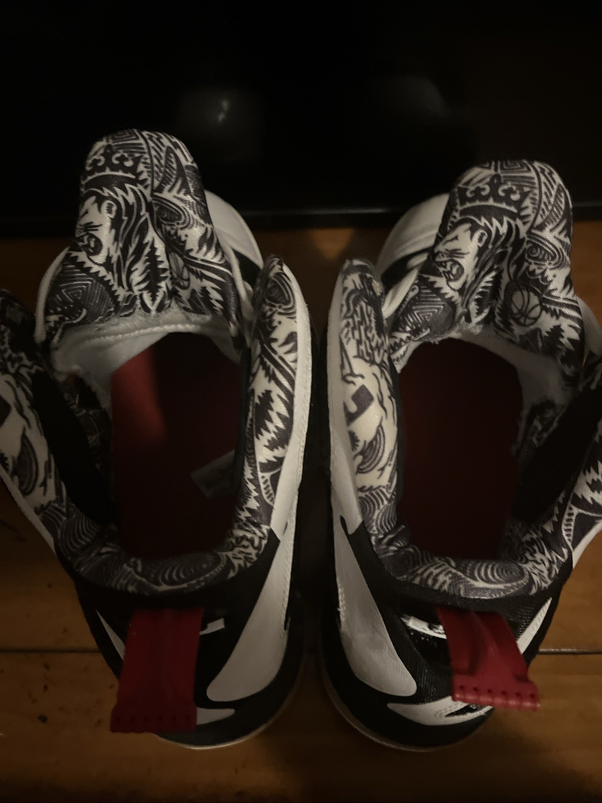 LeBron 9 'Freegums' 2011 Men's Sneakers Size 13