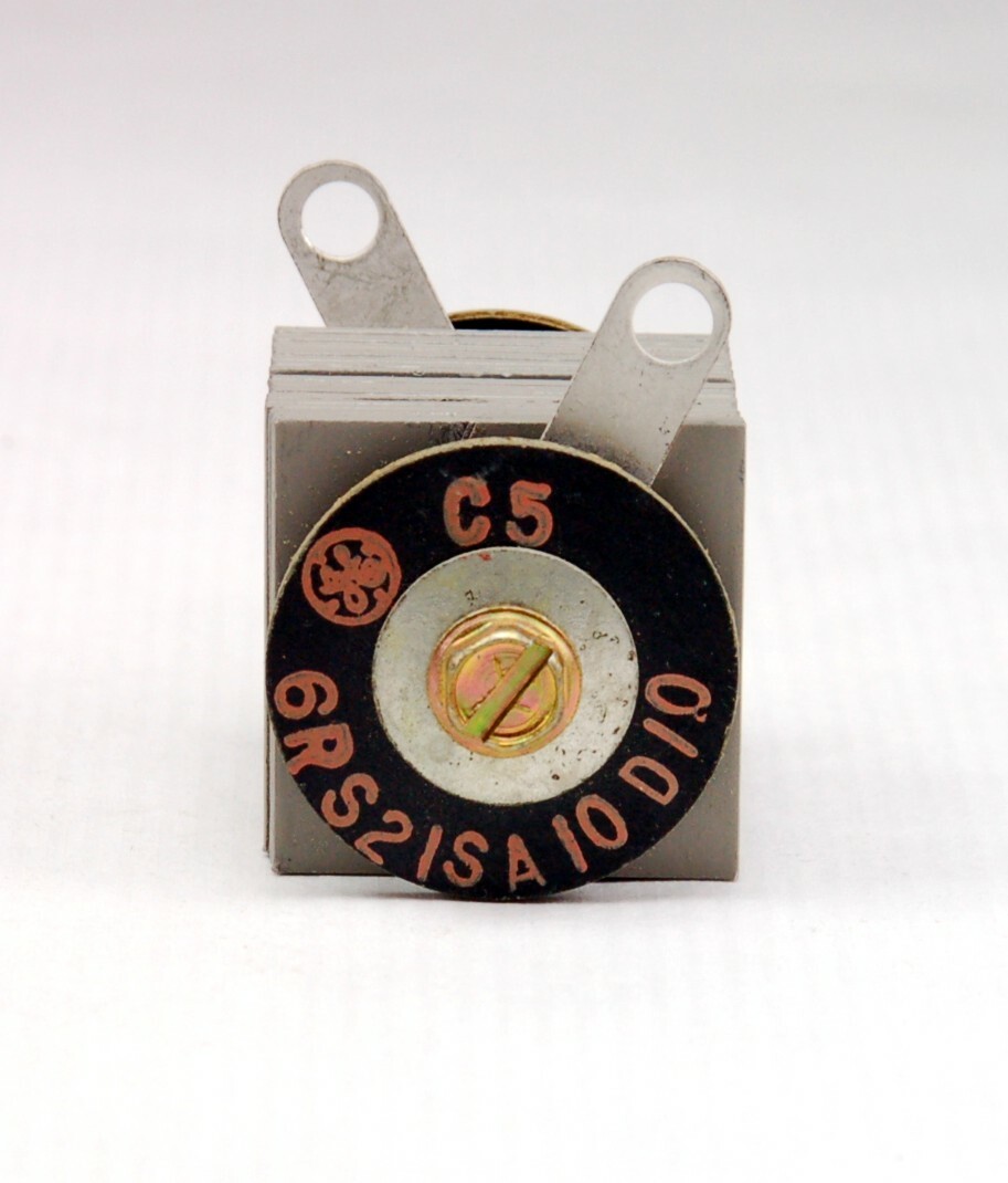 General Electric - 6RS21SA10D10 - Selenium Rectifier. Thyrector, Absorber.