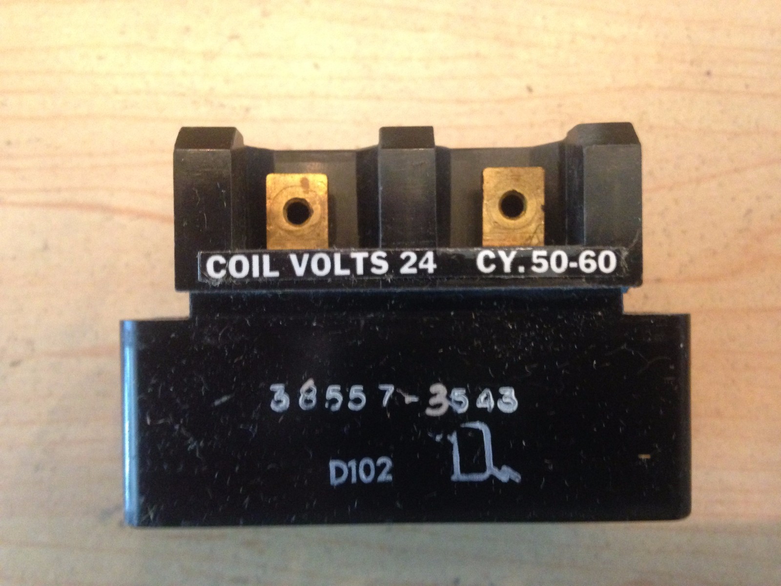 NEW ARROW-HART 38557-3543 24V COIL FOR SIZE 0-1-2 STARTERS - NEW OLD STOCK