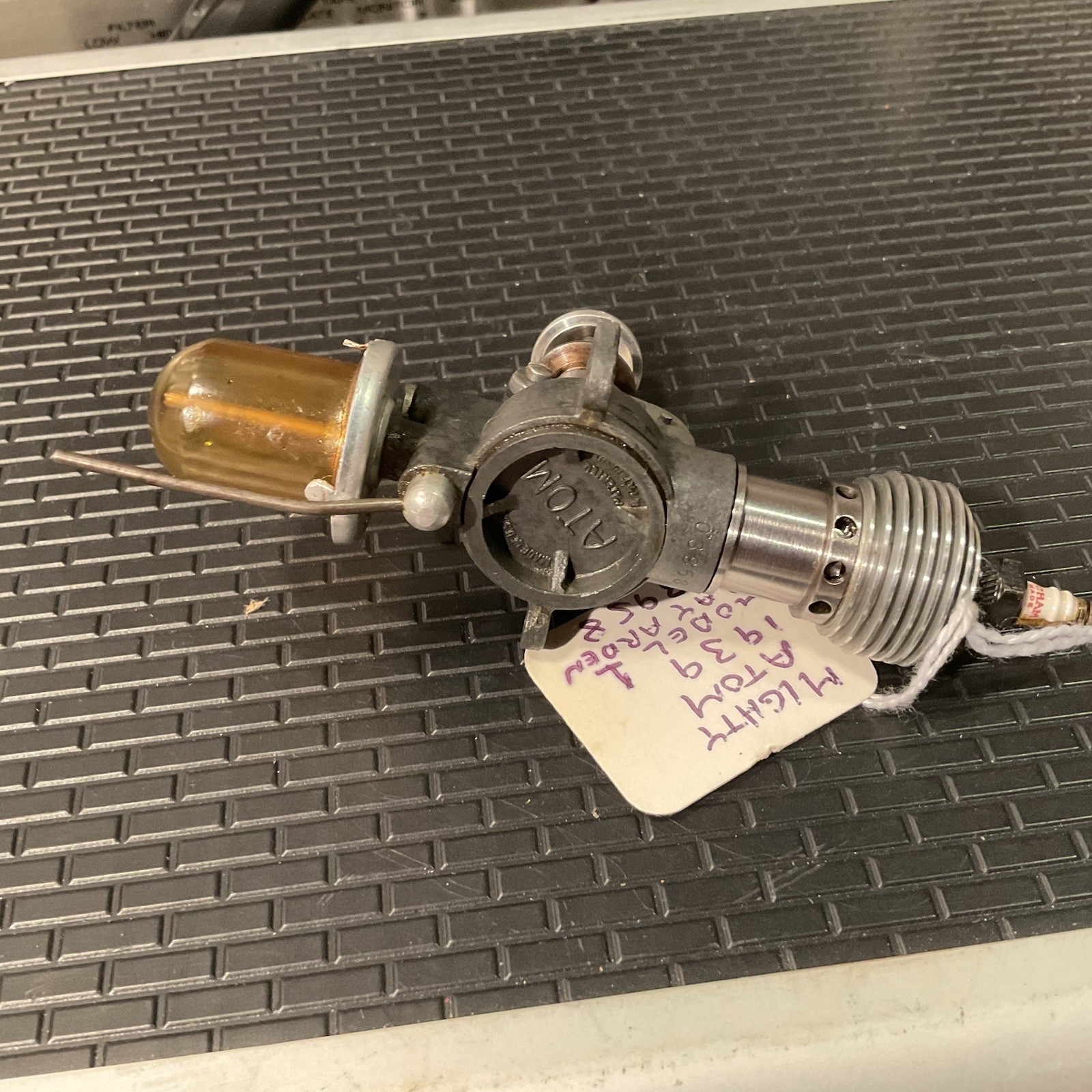 Microdyne Pre War Mighty Atom 098 ignition model engine Ray Arden Model 1