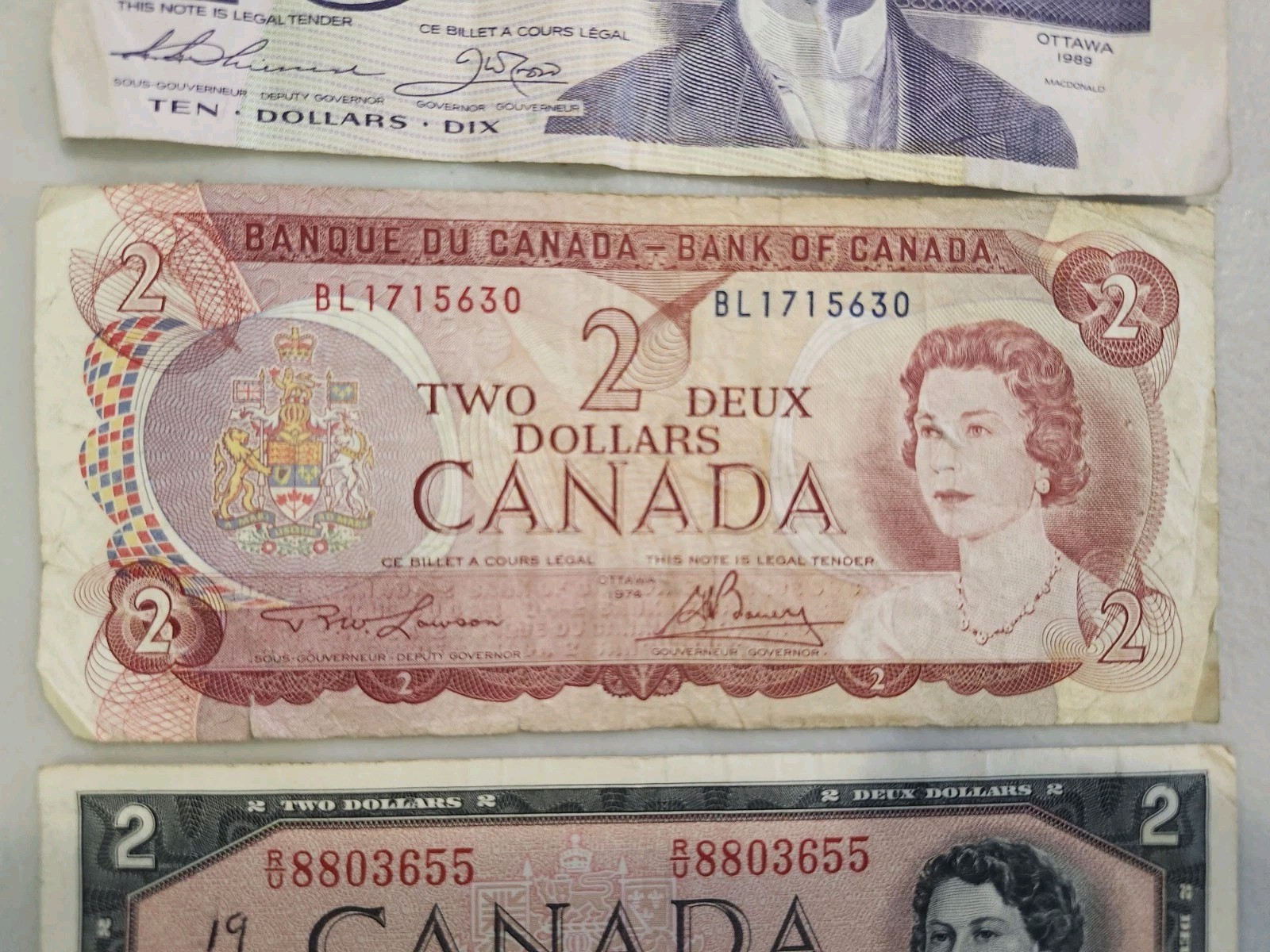 3 NOTES - 1954 1974 1989 Canada 2- $2, 1- $10 banknotes