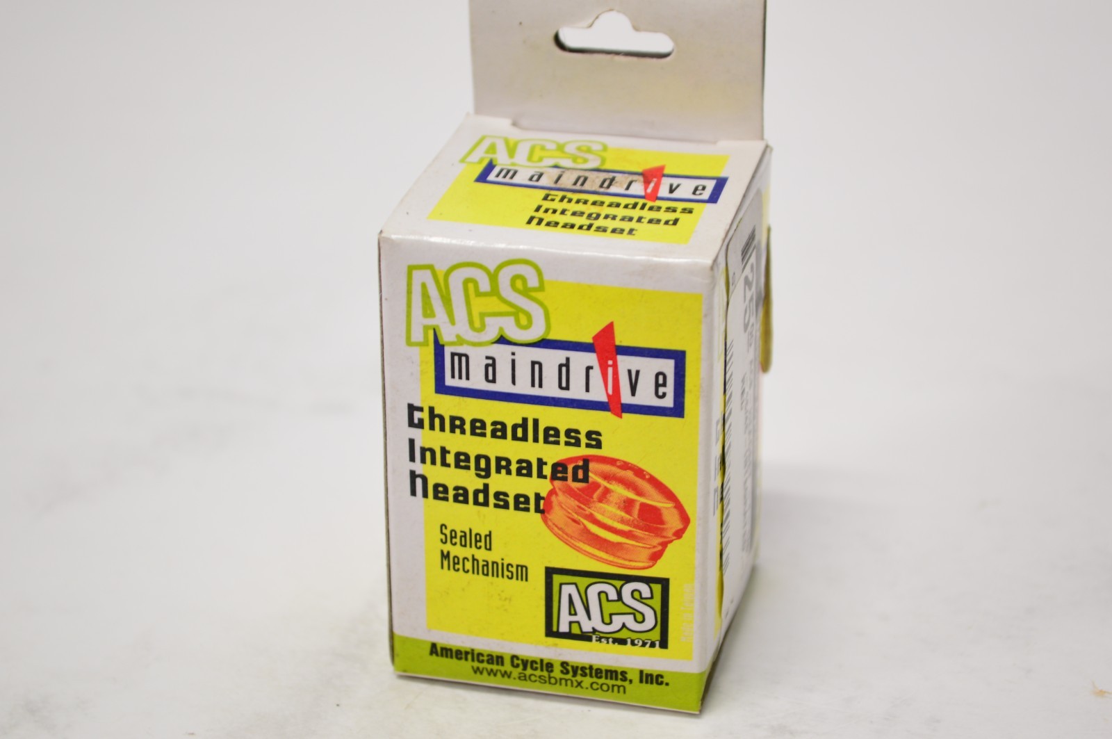 ACS Maindrive Threadless Integrated Headset 1-1/8" RED 63831-3000 IS42/28.6