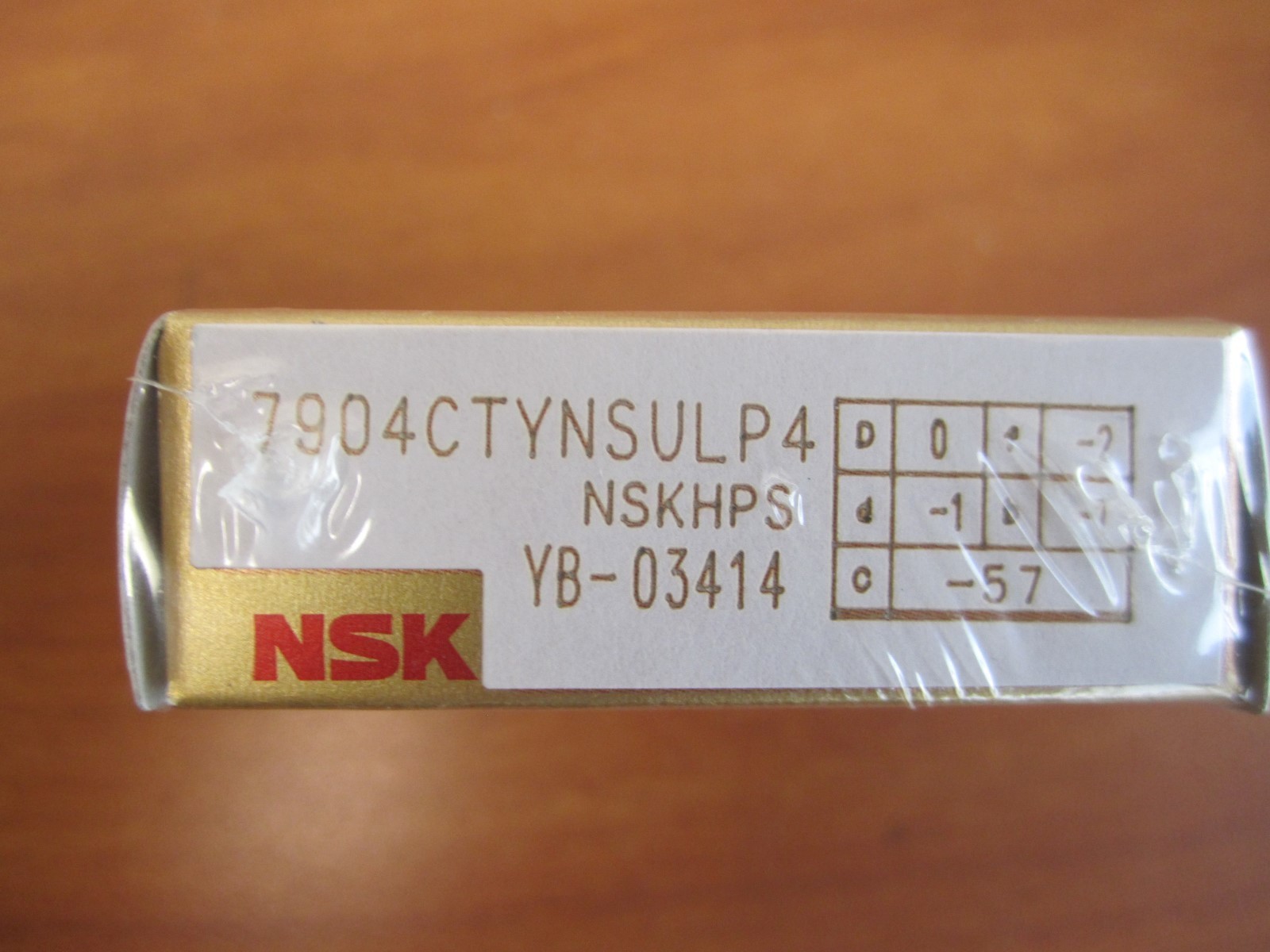 NSK Single Row Angular Contact Ball Bearing 7904CTYNSULP4
