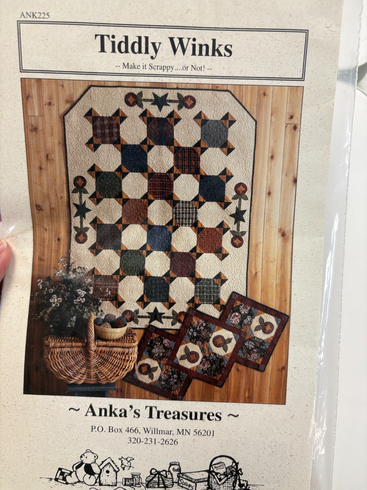 TIDDLY WINKS quilt pattern, Pieced, 49x63 or 21x42, quilt or runner