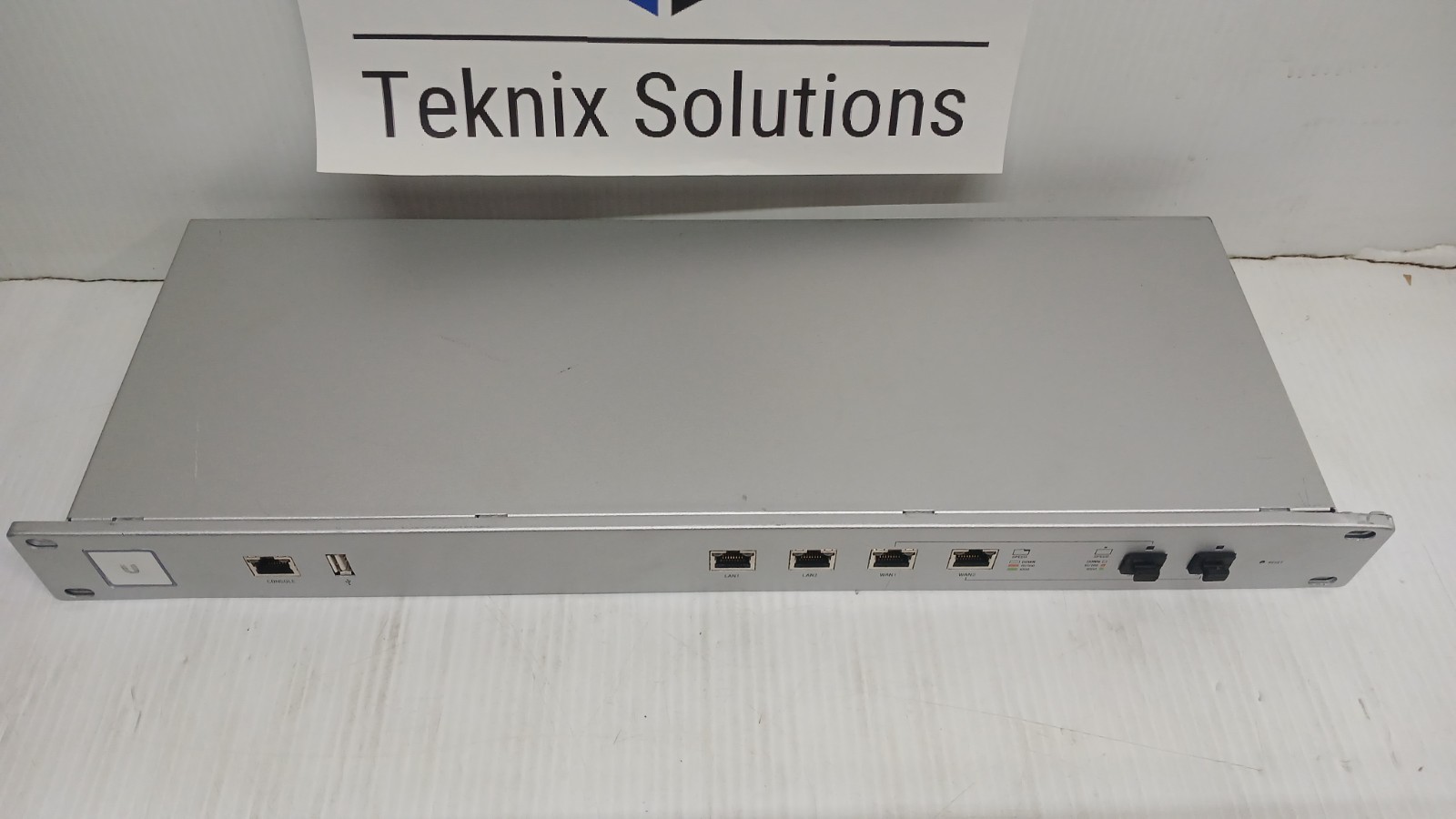 Ubiquiti Networks Unifi Security Gateway Pro 4 USG-PRO-4 *WORKING* *READ*