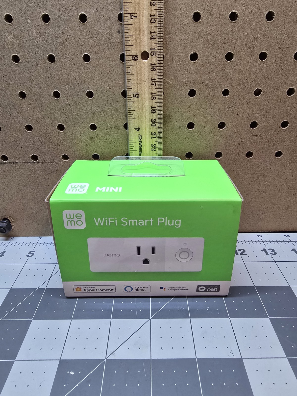 Wemo WiFi Enabled Smart Plug - White (F7C063) Works with Nest Alexa Google