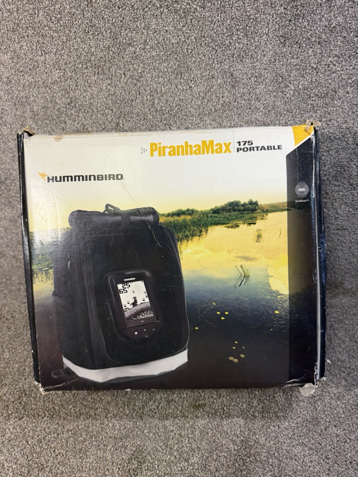 Humminbird PiranhaMAX 175 Portable Fish Finder With Transducer Set NEW 408650-1