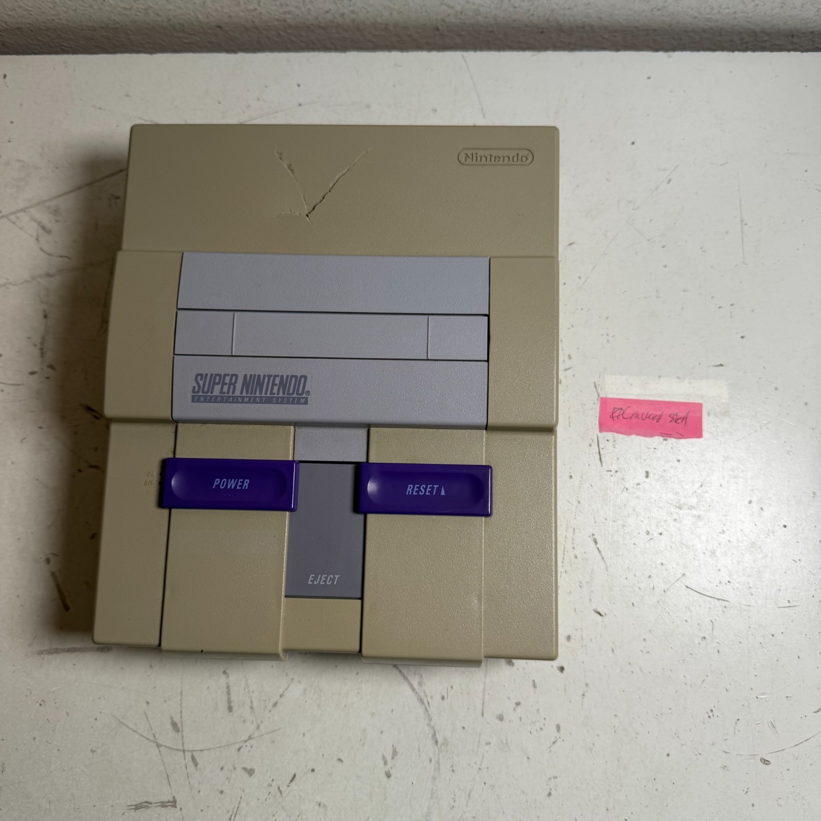 Super Nintendo SNES SNS-001 Gray Retro Video Gaming Console - Cracked Shell
