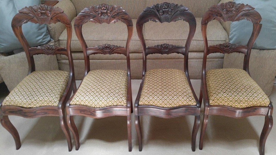 American Rosewood and Simulated Rosewood Antique Mid-19th Century Set 4 Chairs