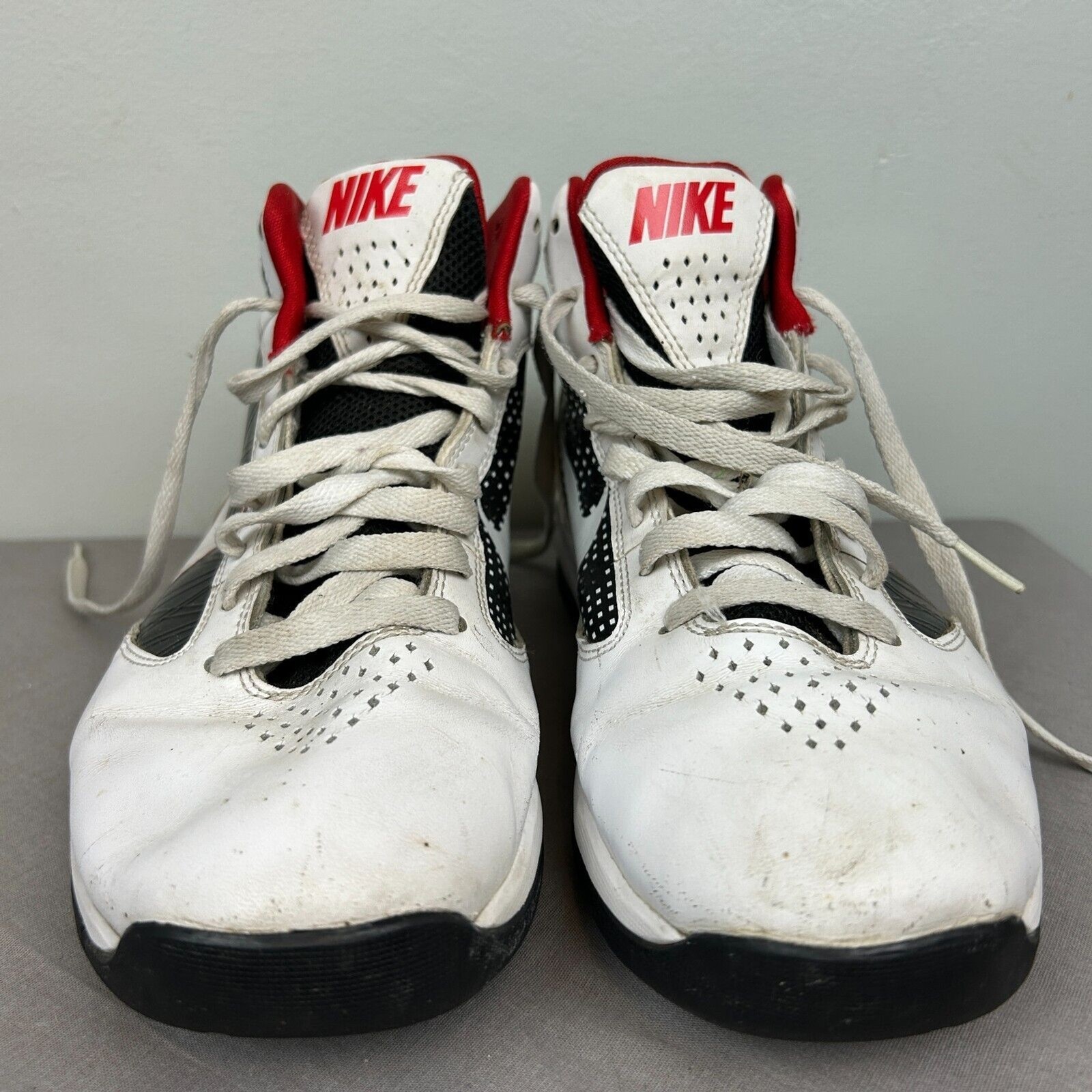 Nike shoes men's 9 white lace air max flywire basketball VTG 454091-100