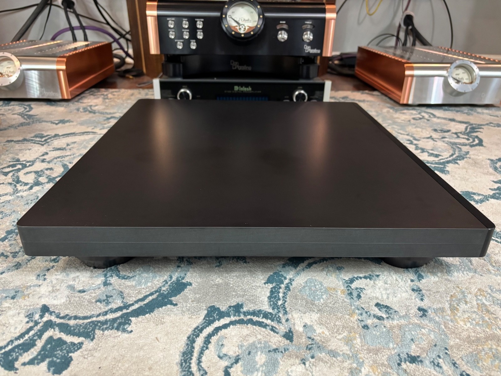 HRS E1X-1921 (Red RD) Audio Isolation Base (Harmonic Resolution Systems) - Black