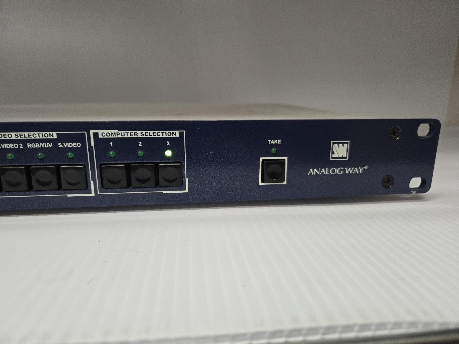 Analog Way Easycut Esc341