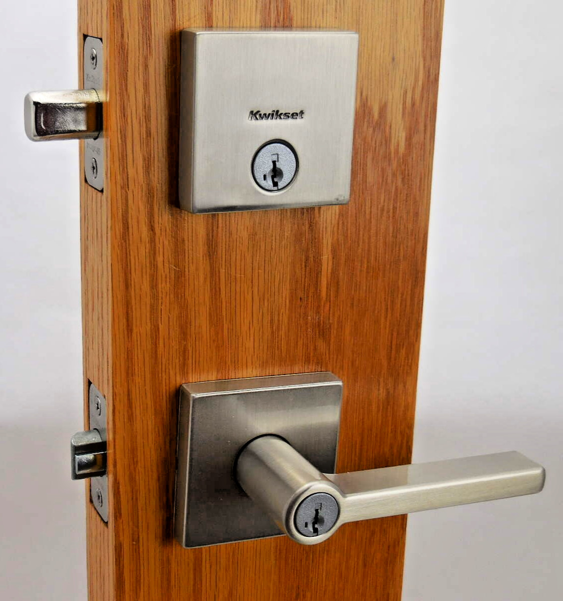 Kwikset Halifax Keyed Entry Lever Deadbolt Satin Nickel 991HFLSQT15 #893