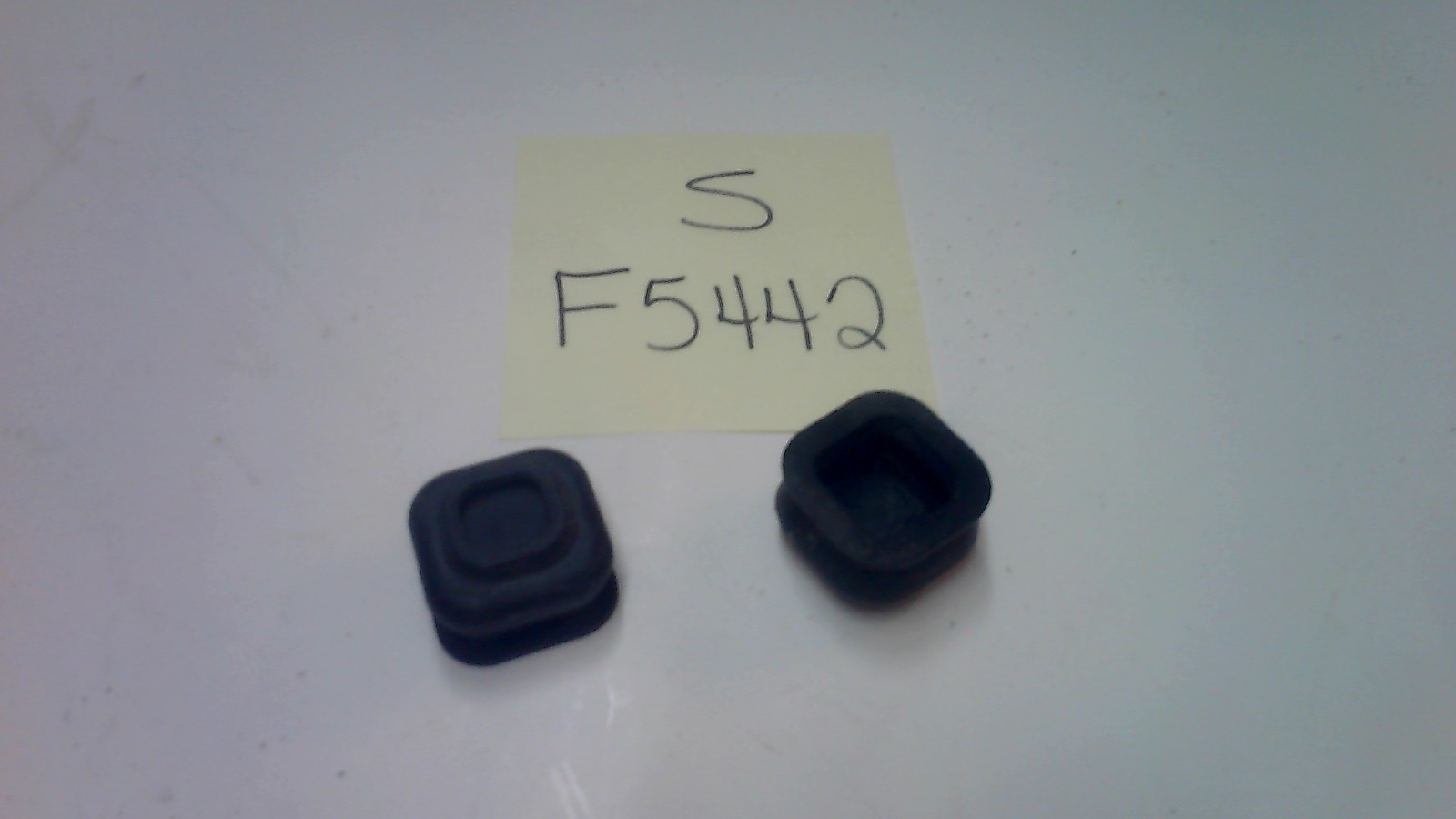SP-B-B BLACK PUSH BUTTON BOOT ( LOT OF 2)