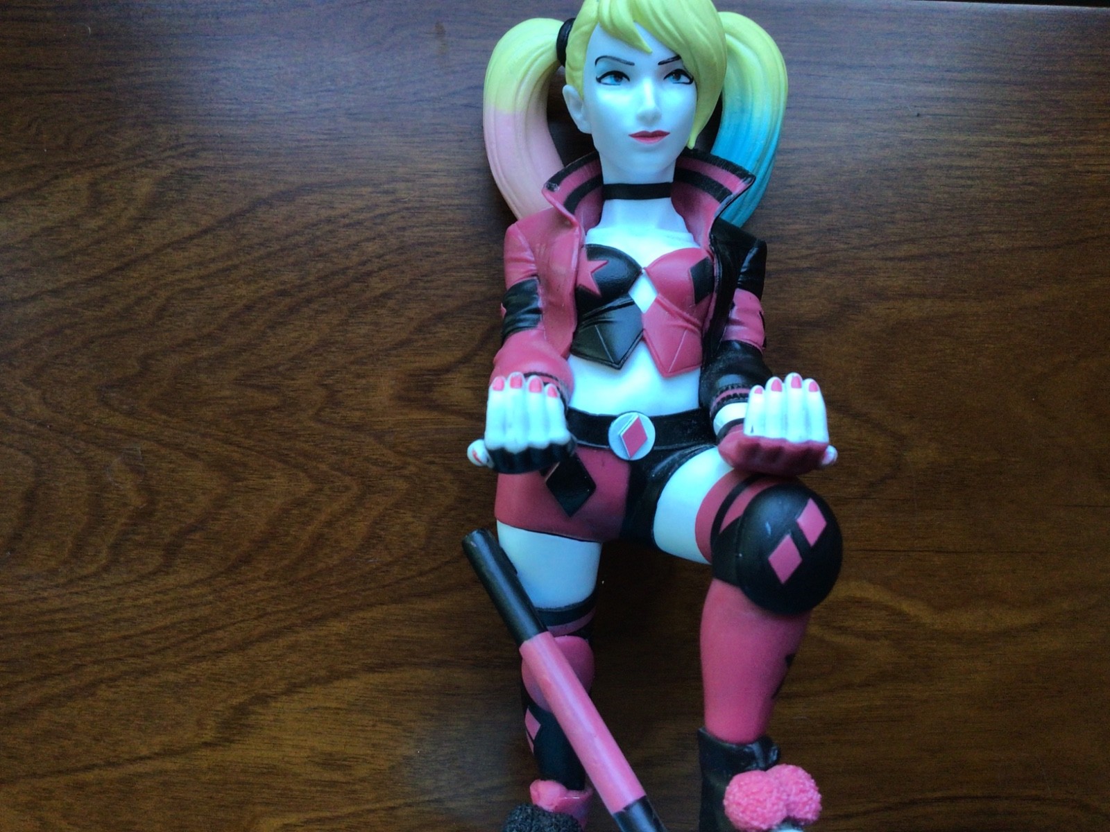 Cable Guys Harley Quinn Controller Phone holder Red Black DC Comics