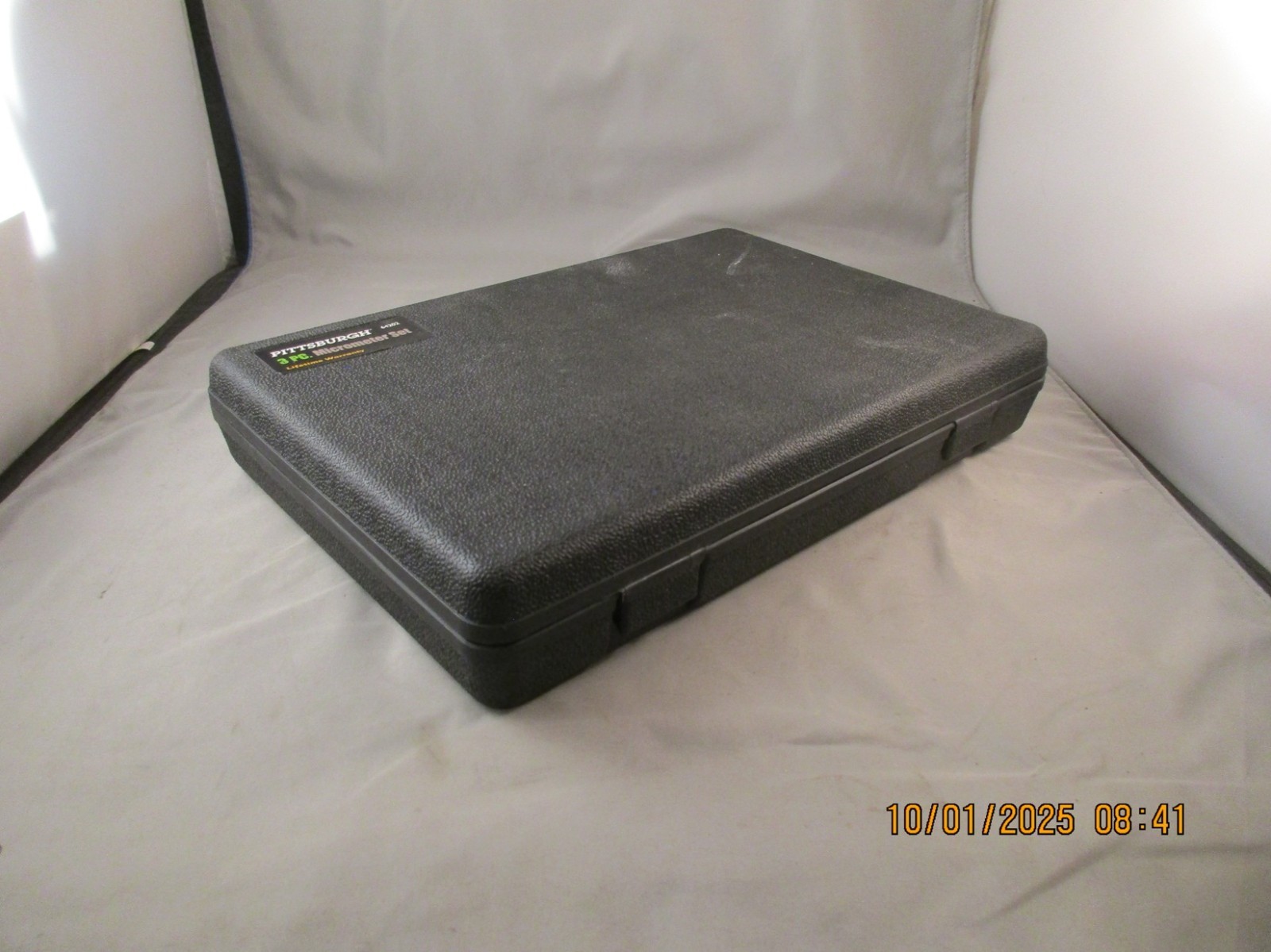 Pittsburgh 64202 3pc Micrometer Tool Set Padded Hard Case 0-3" used vg condition