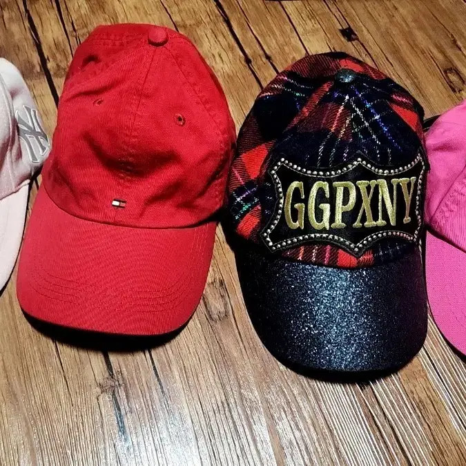 Assorted Caps Set (MLB/Tommy Hilfiger etc.)