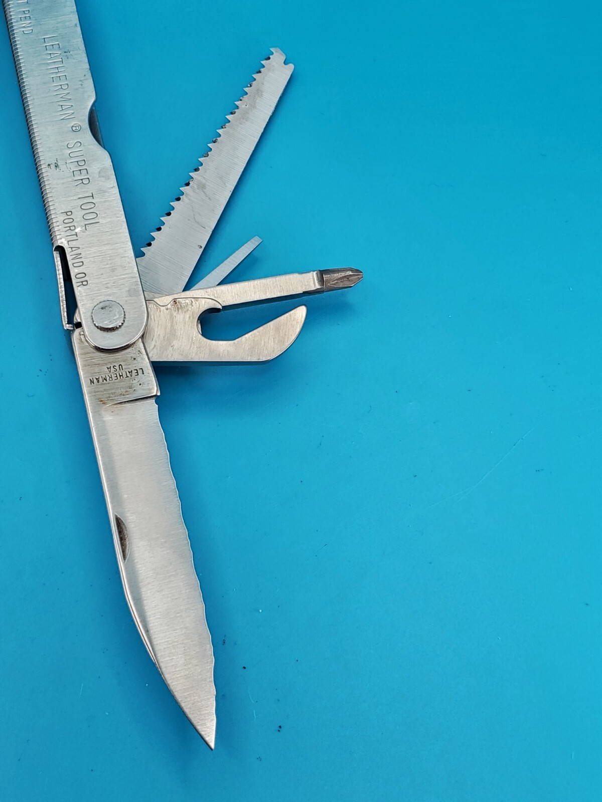 LEATHERMAN Super TOOL Multi Function Tool PLIERS, Stainless! 09-95 DATE!