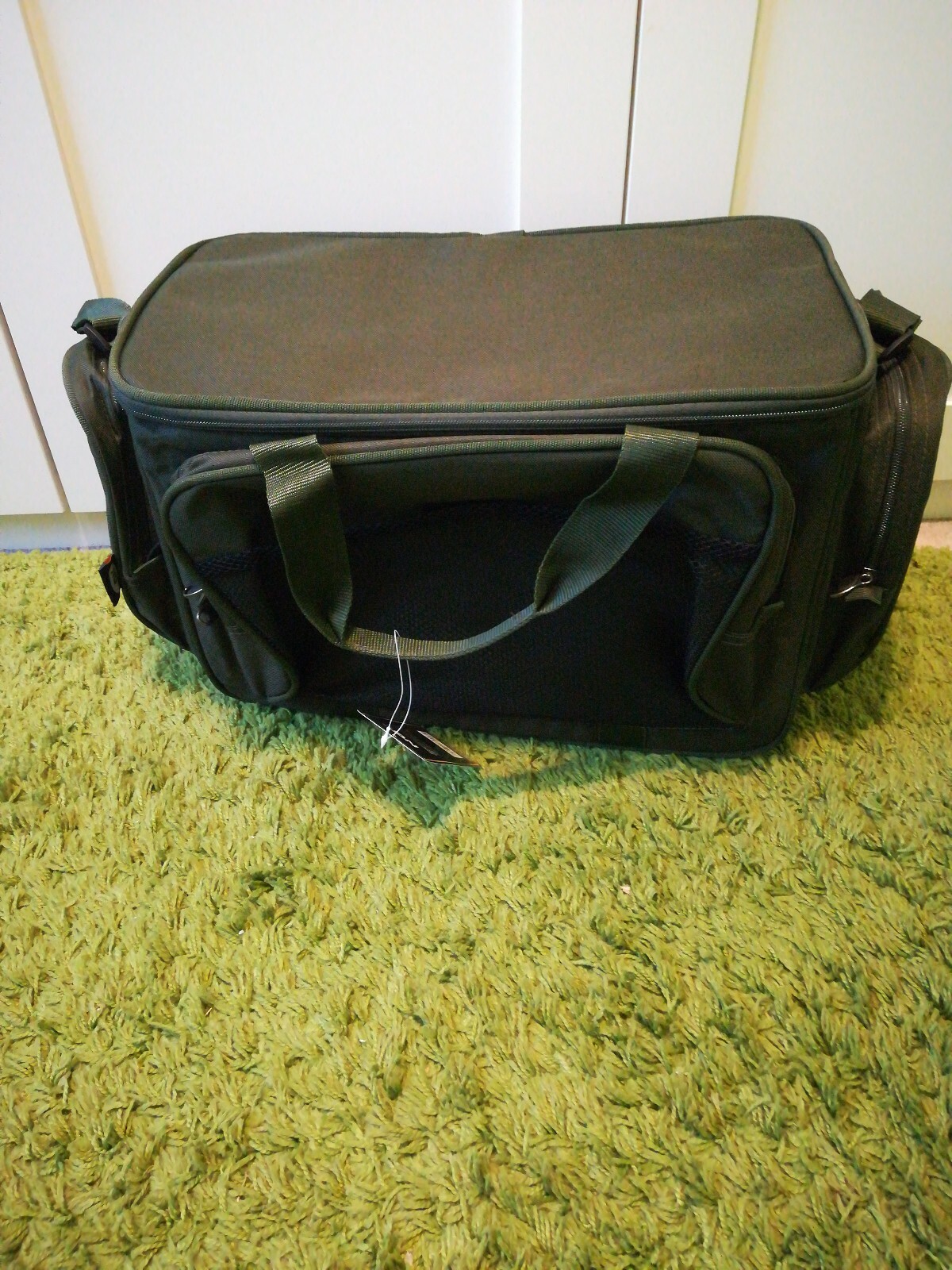 Large fishing tackle bag insulated ideal for camping, festival, fishing L@@K
