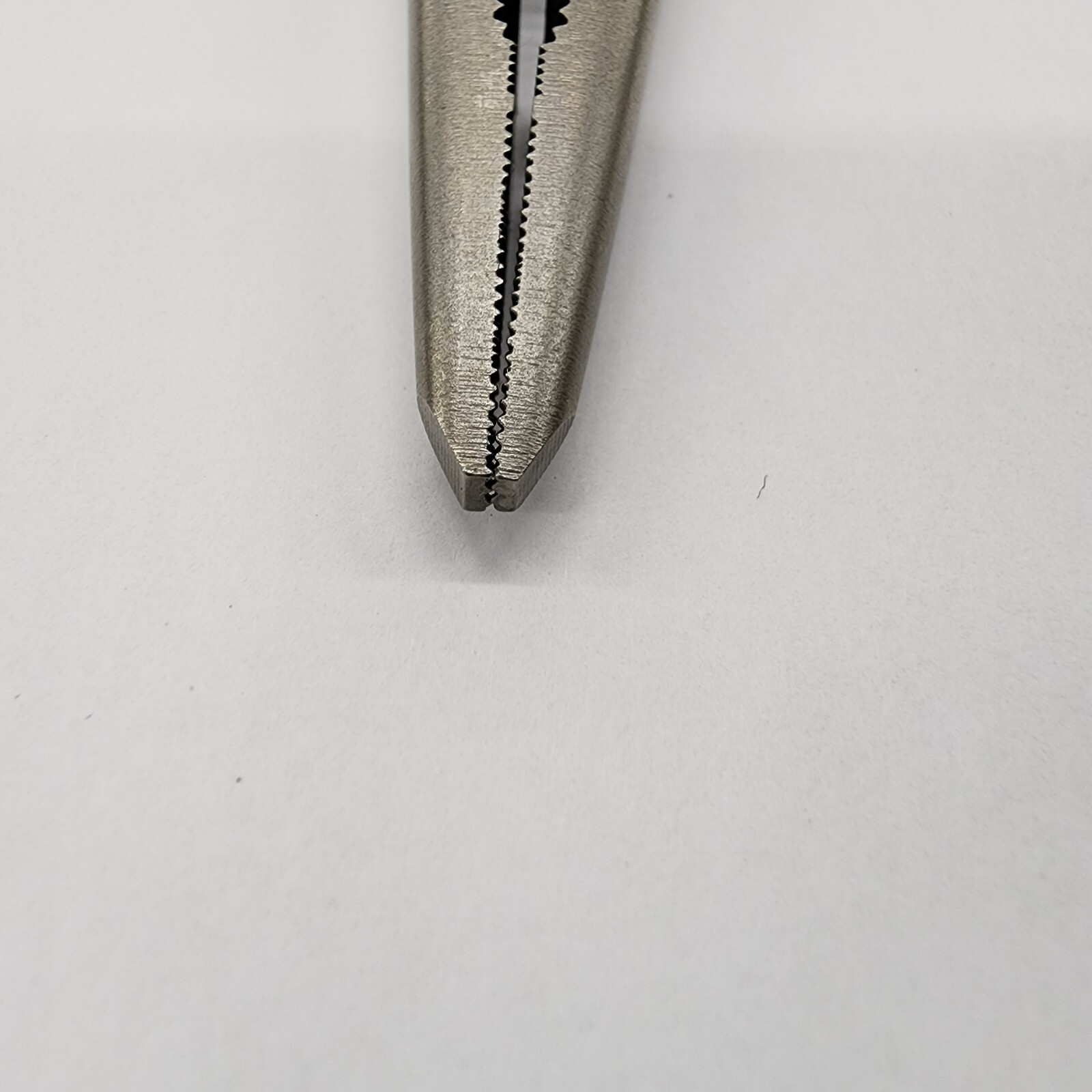 Snap-on Tools USA 9" ORANGE Needle Nose Pliers w/Cutter & Side Fastener 196ANCF