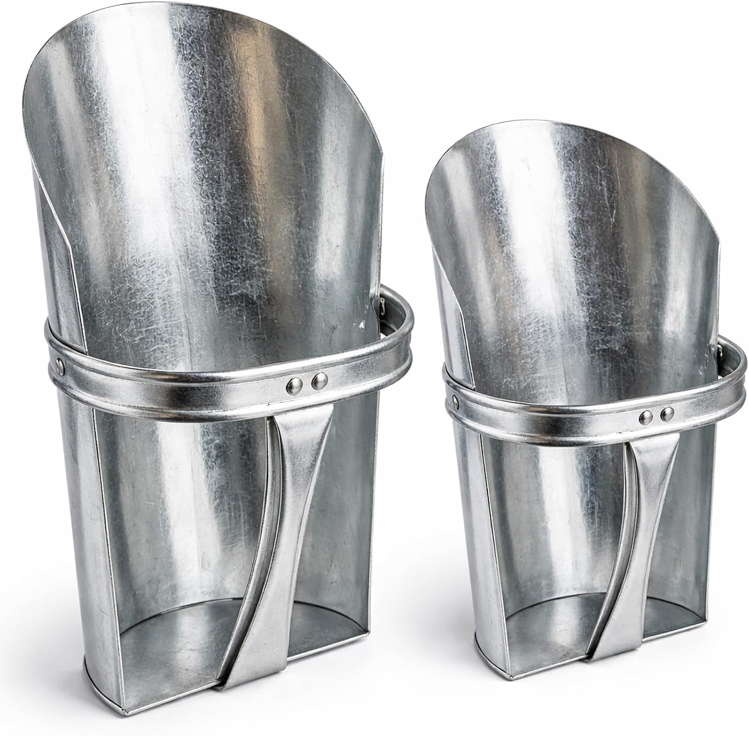Domensi 2 Pcs Heavy Duty Metal Feed Scoops, Large 4 Qt & 2.5 Qt Galvanized Steel