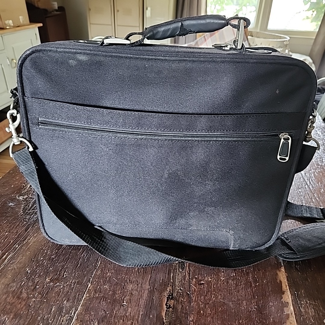 Samsonite Laptop Bag Briefcase Shoulder Strap Black Soft Fabric Travel Case