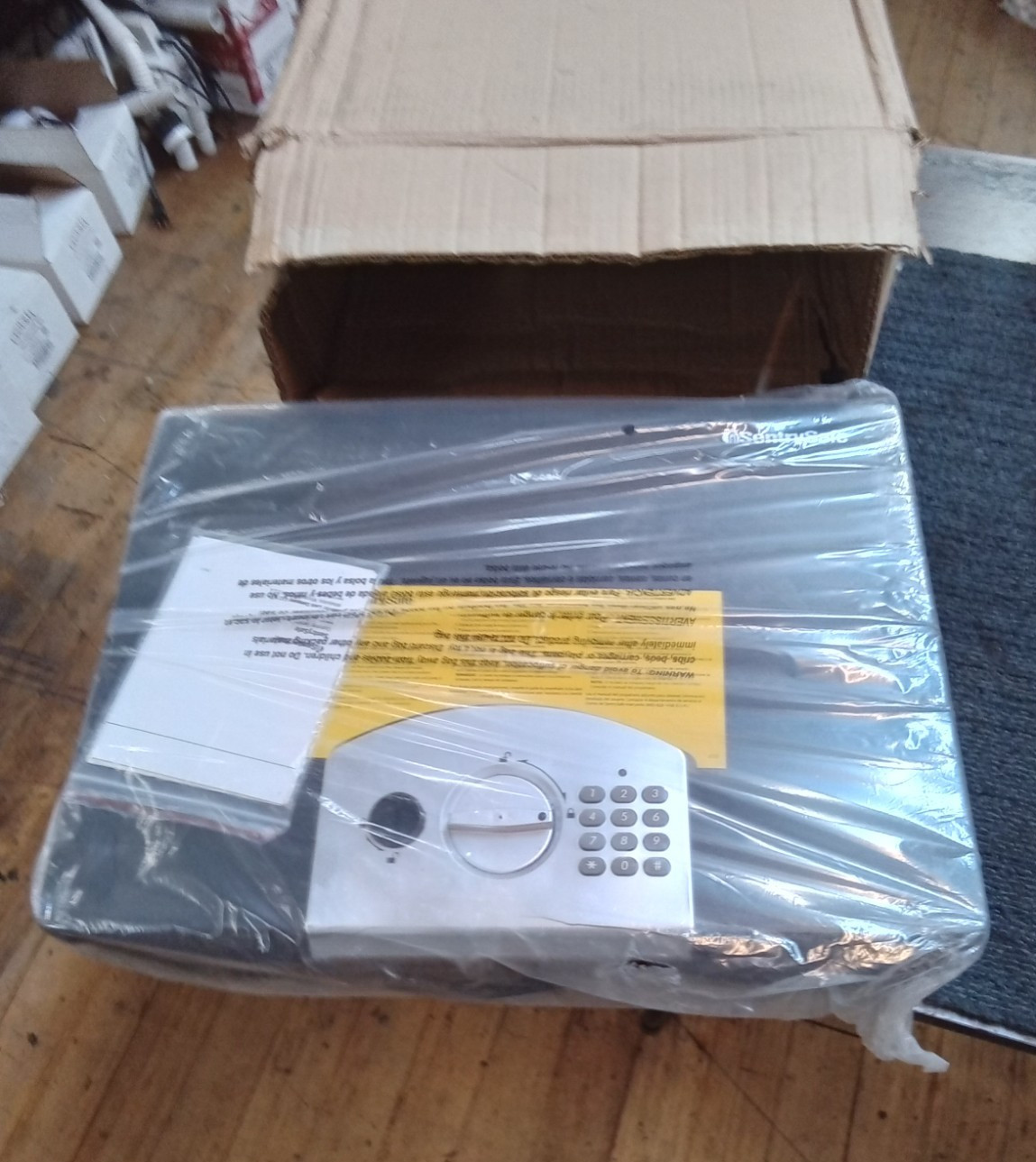 Sentry Safe Digital Lock Box Laptop Safe PL048E New
