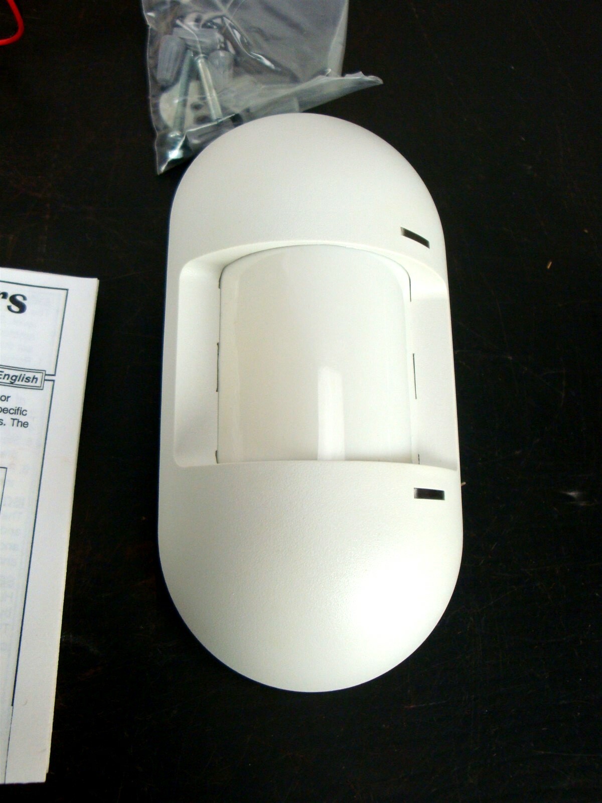 HUBBELL - ATP120HB - PIR MOTION SWITCH SENSOR, H-MOSS WALL MOUNT (NEW in BOX)