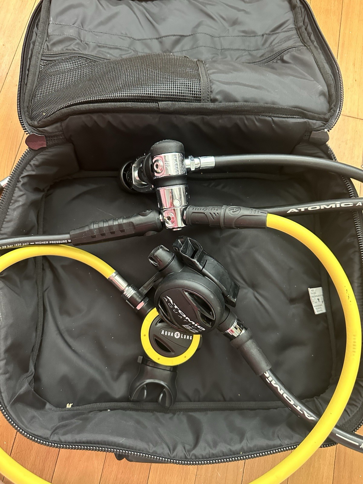 Atomic Aquatics B2 Scuba Regulator Set w/ Aqualung Octopus, Hoses, Atomic Bag
