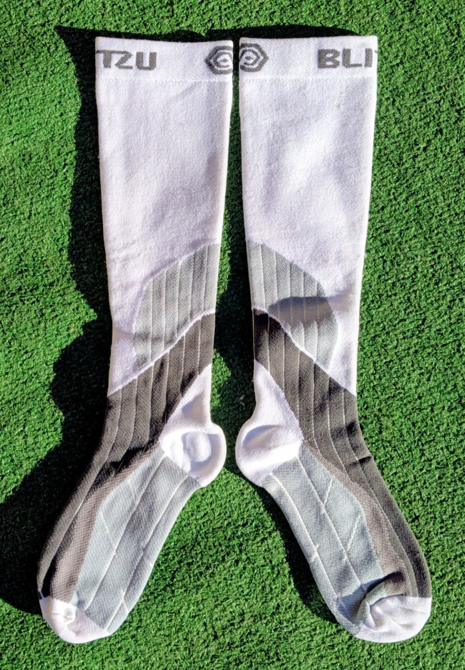 Blitzu PLUS Compression Performance Socks Sm/Med Gray Kinesiology Design NWOT