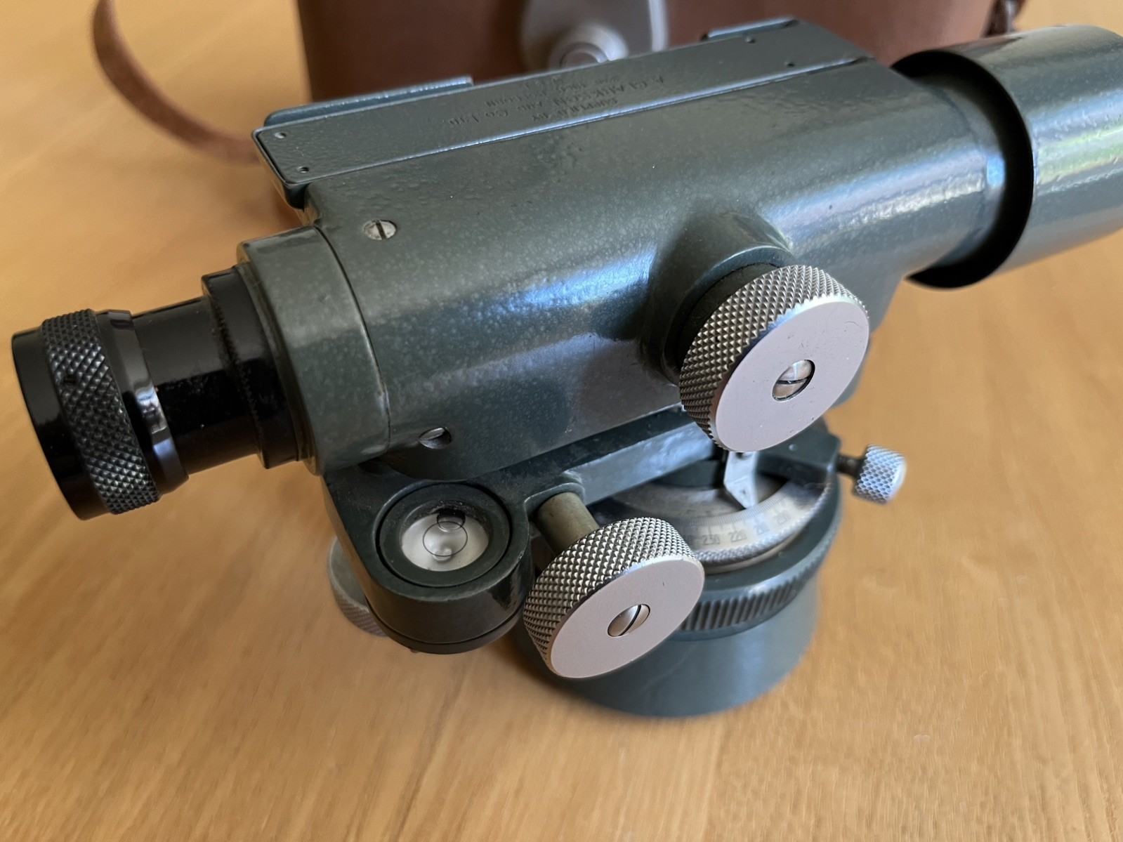 Vintage HILGER & WATTS Surveyor's Precision Dumpy Theodolite Level in Case