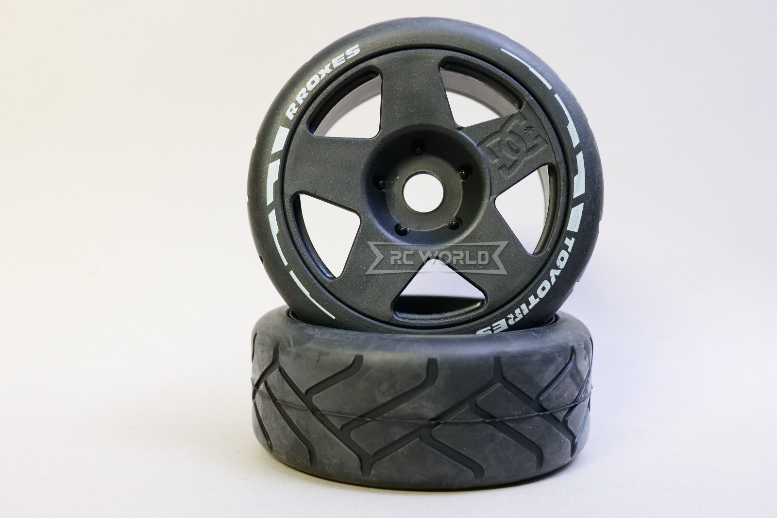 1/8 WHEELS & TIRES Street Tread (4PC) -BLACK -